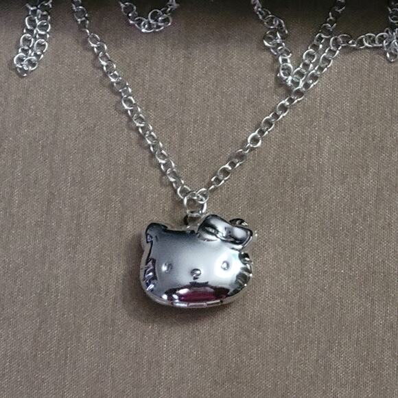 Hello Kitty locket silver tone necklace - Picture 1 of 3